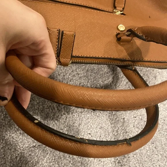 Kate Spade Leather Handbag! - Picture 3 of 13